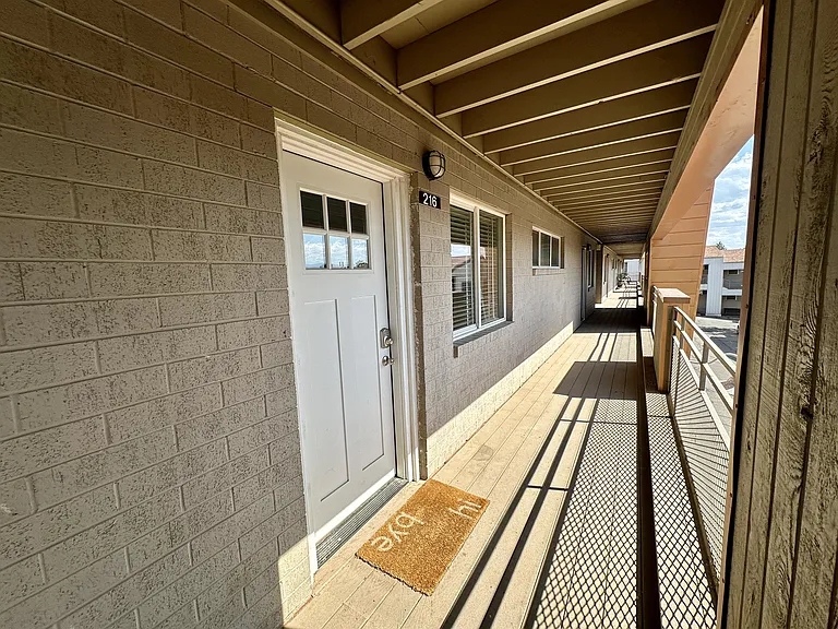 650 N 300 W #216-1 — Photo 17