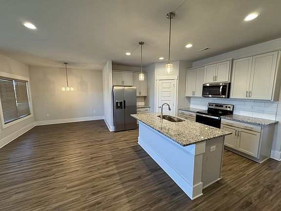 5th image of 123 Heritage Lakes Blvd