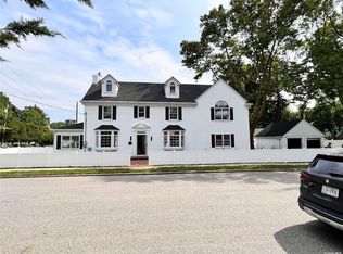 1 Calvin Ave, Syosset, NY 11791