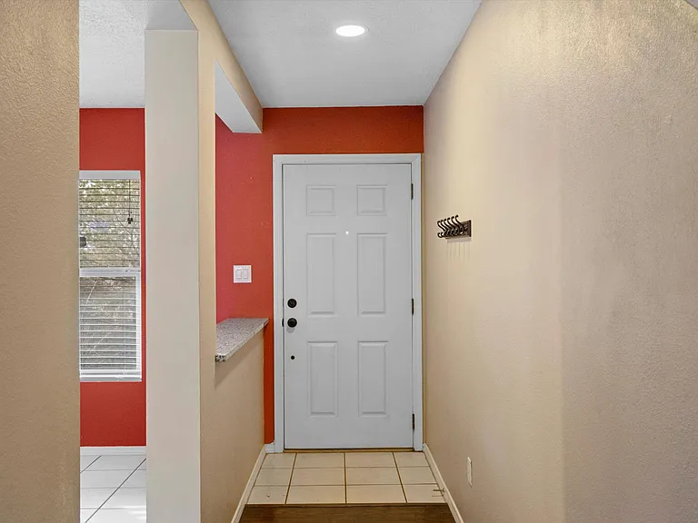 12428 Rainier Way NE — Photo 3