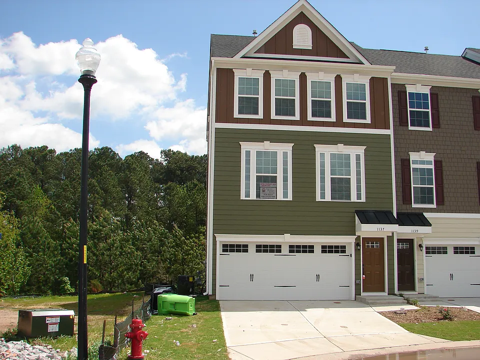 1137 Platform Dr #1