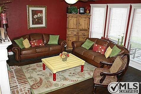 2nd image of 2825 Cedar Wood Dr
