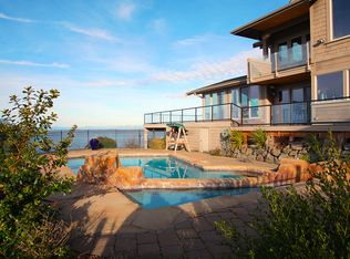 494 Dungeness Dr, Fox Island, WA 98333