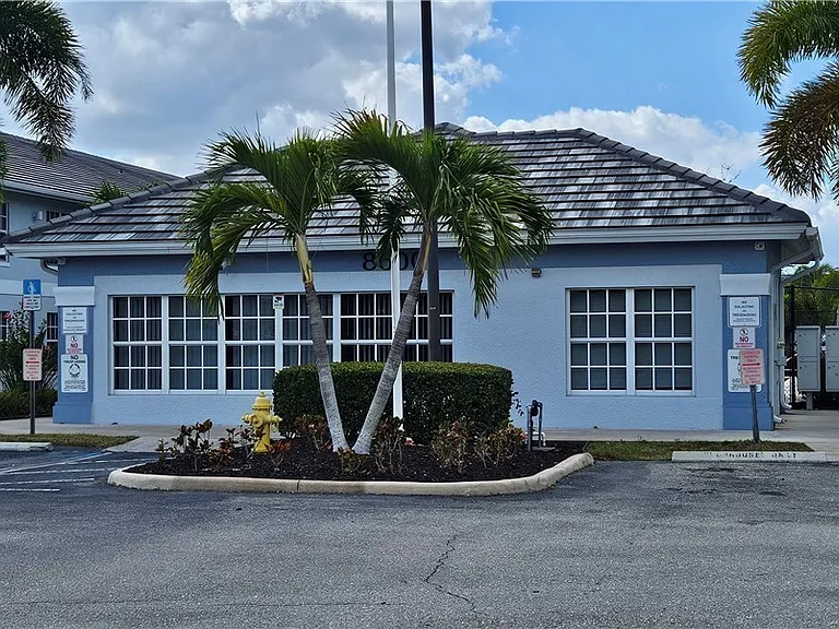 8424 Bernwood Cove Loop #1511 — Photo 3