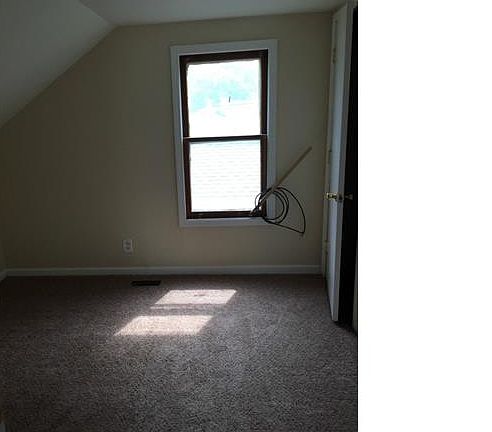 5th image of 142 E Shevlin Ave
