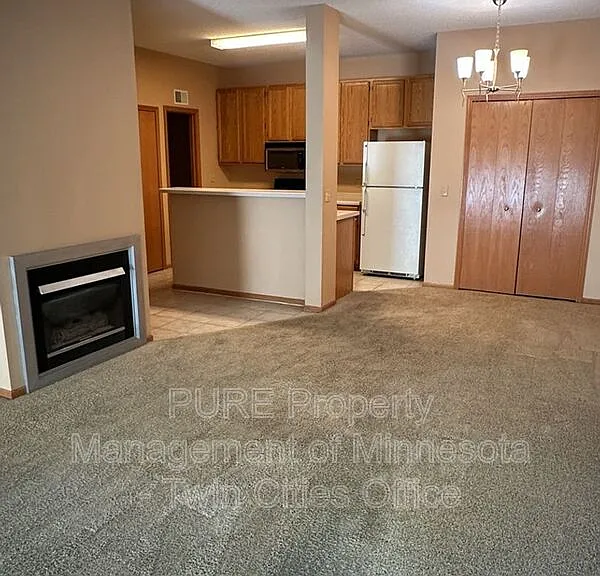 15644 Garrett Dr — Photo 2
