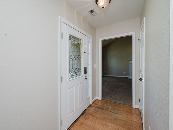 5th image of 109 Sunset Ln