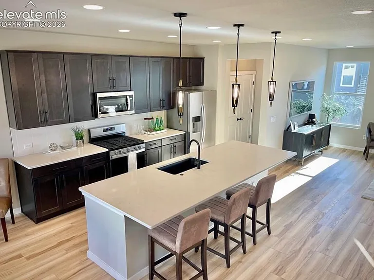 6144 Steele Creek Way — Photo 2