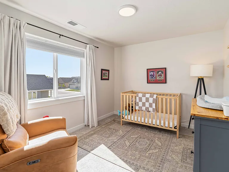 1175 N Belgian Way — Photo 14