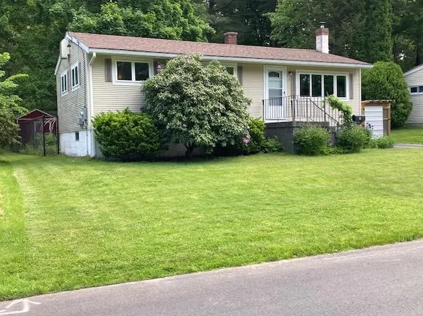 3 Cedarbrook Drive, Dover, NH 03820-2907