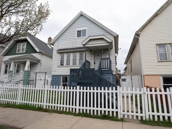 2462 South 9th STREET, Milwaukee, WI 53215