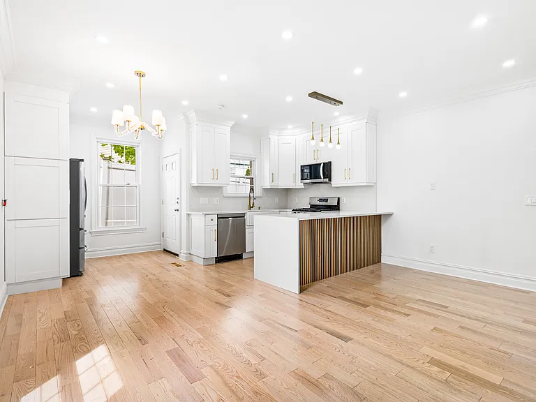 70 E Passaic St #1A — Photo 39