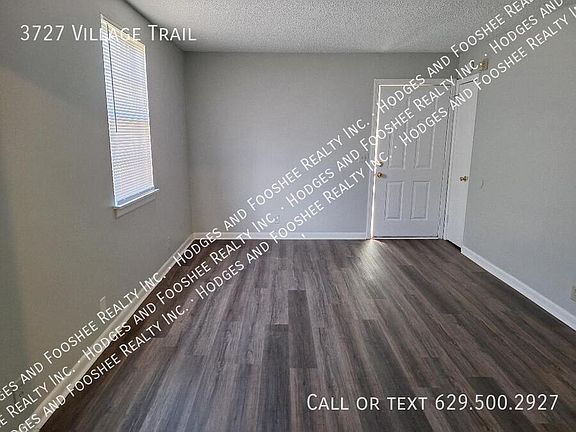4th image of 3727 Village Trl