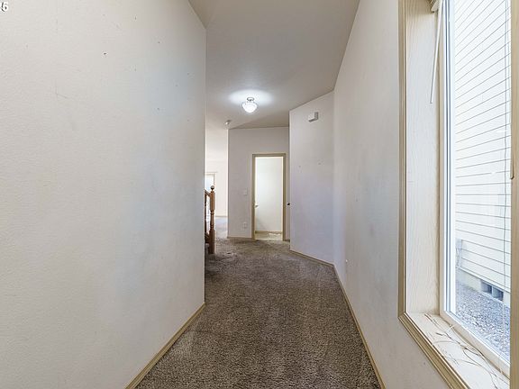 5th image of 7411 NE 55th St