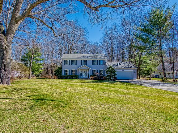 3rd image of 13726 Forest Park Dr
