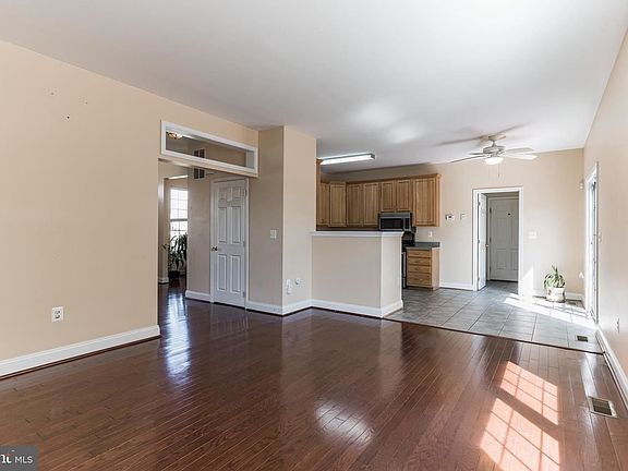 4th image of 21524 Wilcutt St