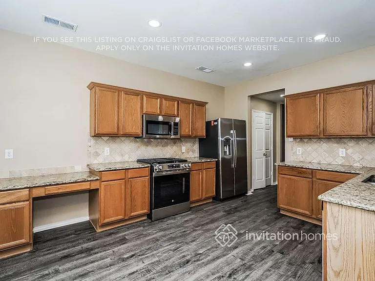 7017 Riverchase Trl — Photo 8