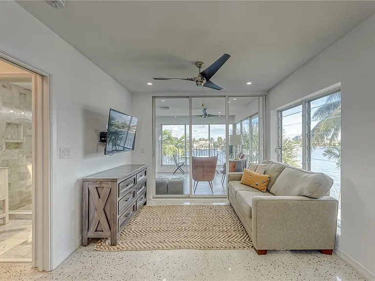 2717 Yacht Club Blvd #6E — Photo 25