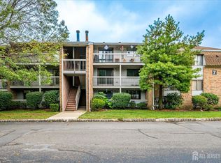 712 Edison Glen Ter, Edison, NJ 08837