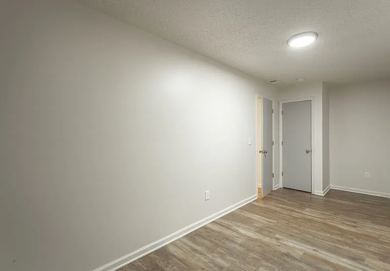 Kates View Apartments — Photo 24