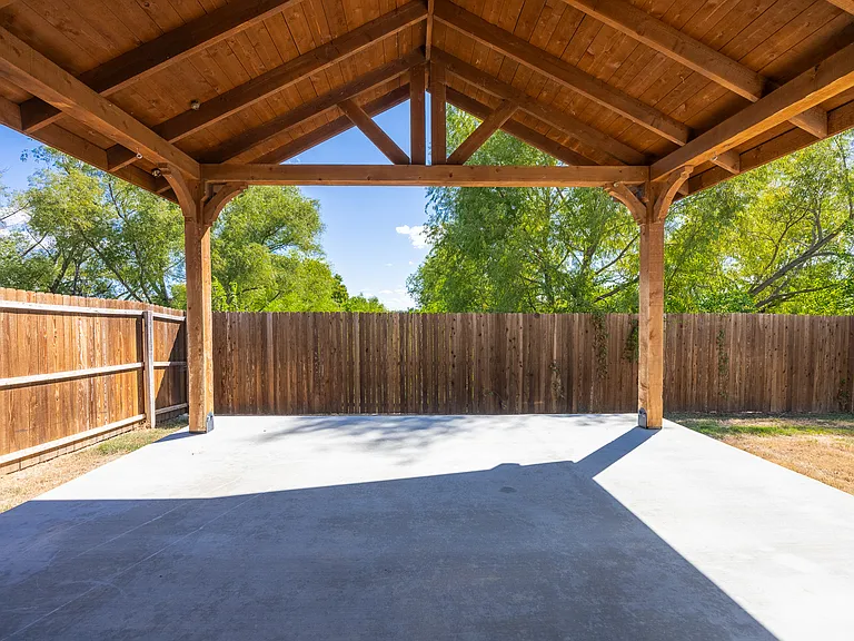 5661 McClelland St — Photo 29