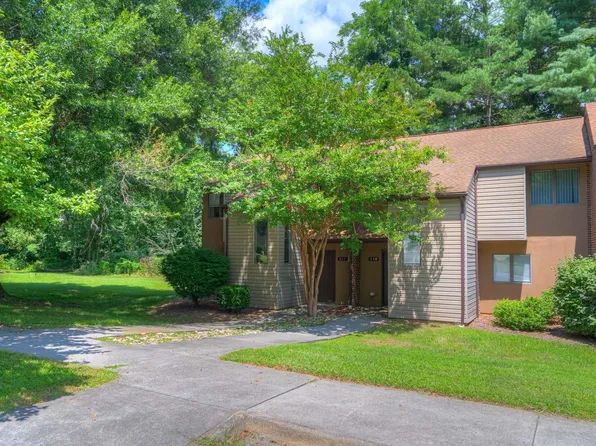 329 Shenandoah Cir, Blacksburg, VA 24060