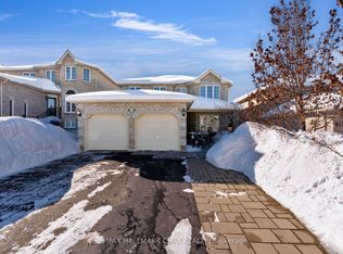 12 Muir Dr, Barrie, ON L4N 0H9