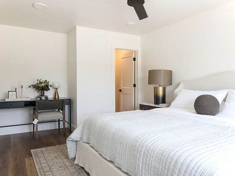 Rivercrest Residences — Photo 14