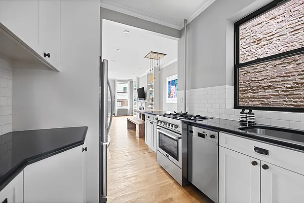 Rented by Compass | media 7