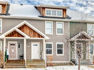 32 Reid Ct, Sylvan Lake, AB T4S 0L9