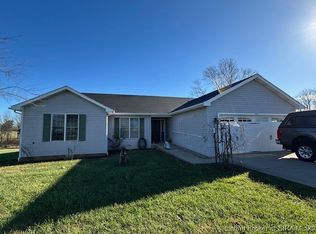 1293 N Quaker Rd, Salem, IN 47167