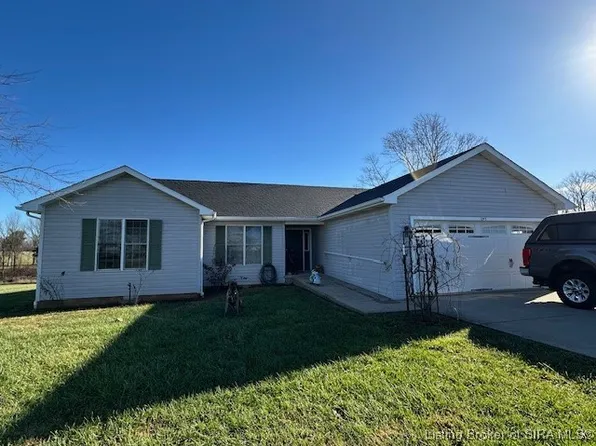 1293 N Quaker Road, Salem, IN 47167