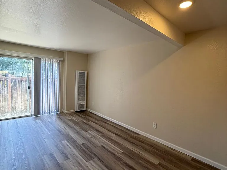 Westbrook Townhomes — Photo 10