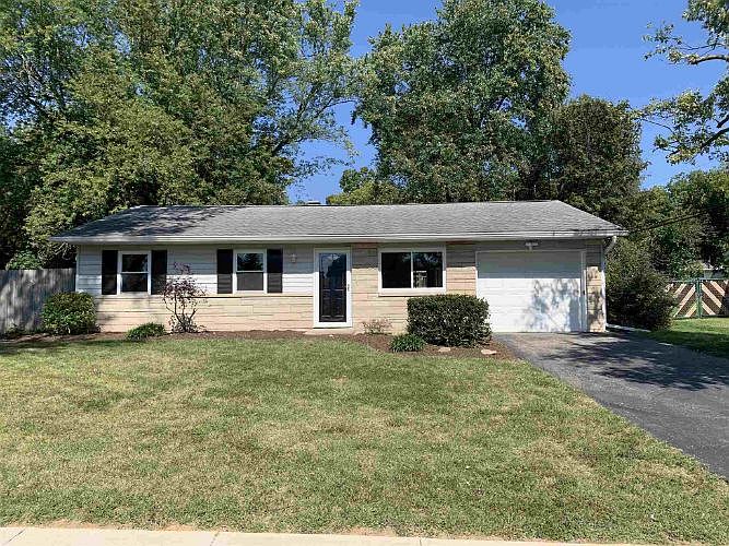 1st image of 3822 W Fairington Dr