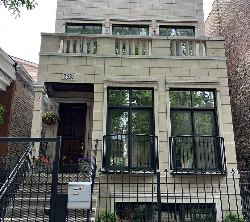 1st image of 2635 W Iowa St