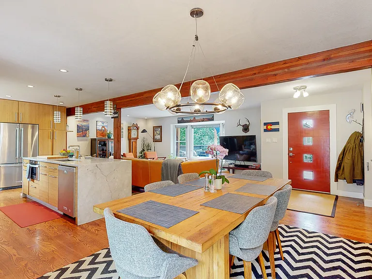 635 S Devinney Way — Photo 6