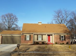 1618 Matlock Dr, Florissant, MO 63031