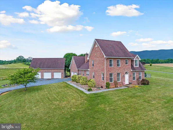 517 Brooks Ln, Strasburg, VA 22657