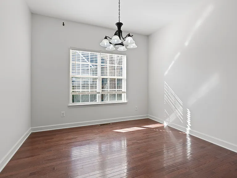 142 Big Ben Ct — Photo 6