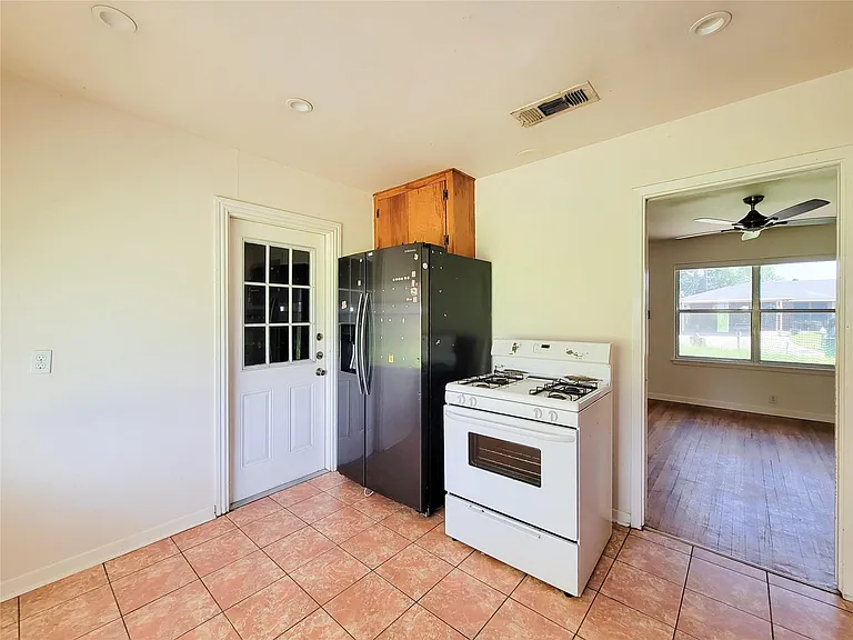 12226 Dorwayne Ct — Photo 13