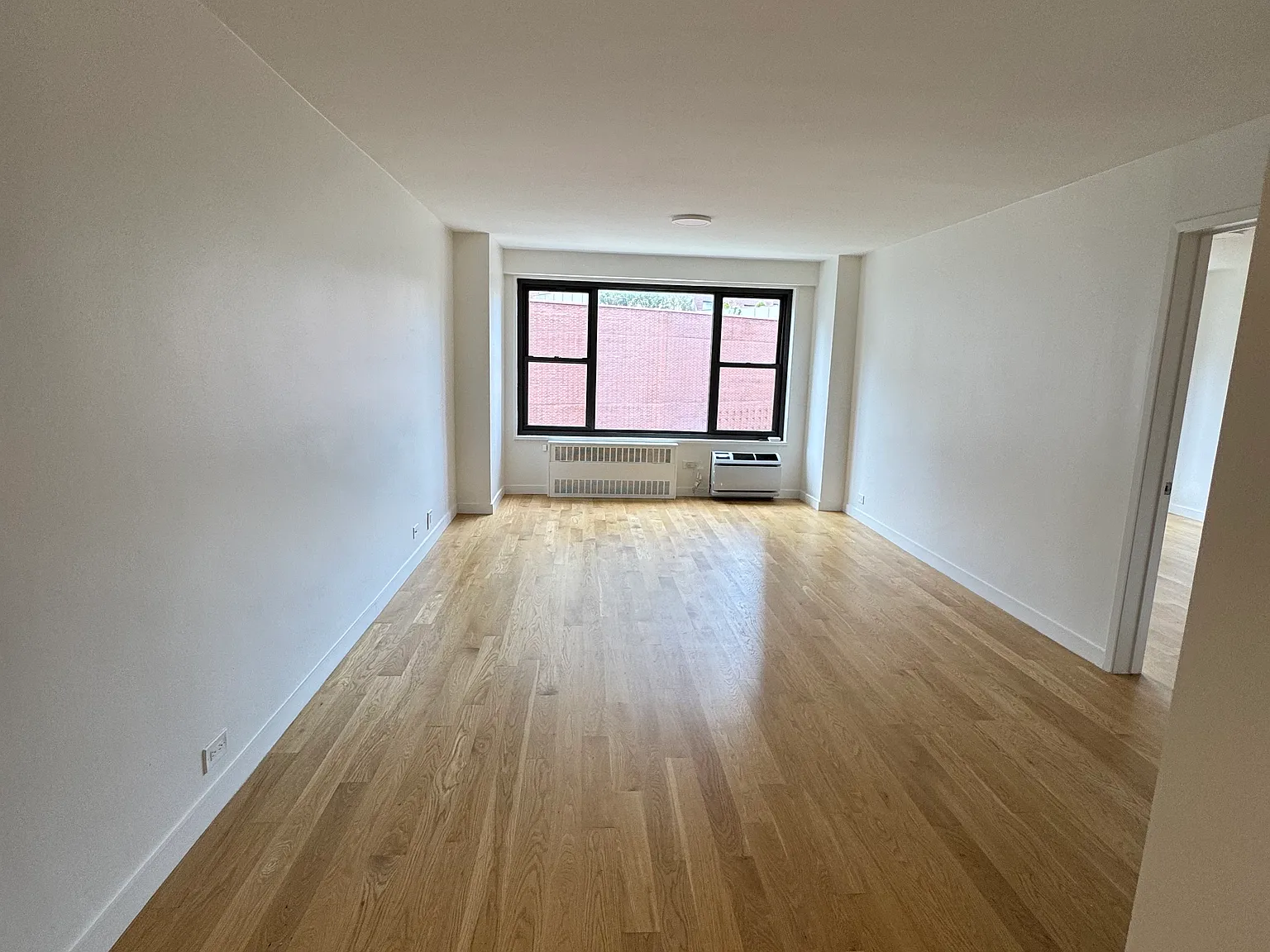 145 4th Avenue — Photo 3