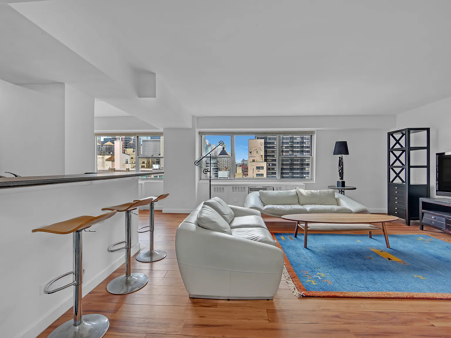 333 East 46th Street — Photo 3