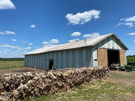 3rd image of 4689 Old State Rd
