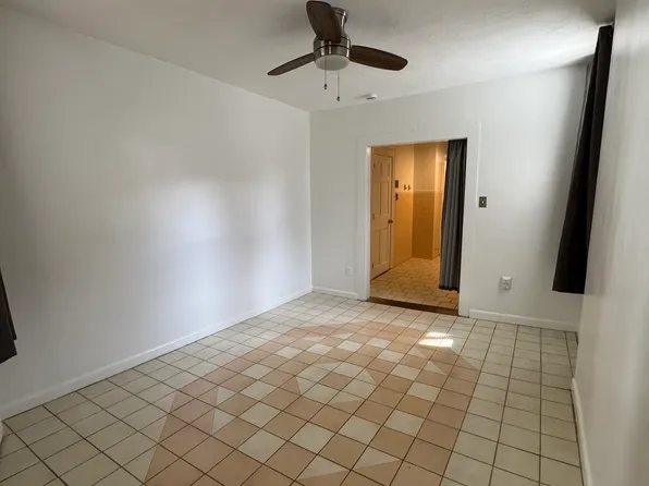 15 Greenough Ln APT 1, Boston, MA 02113