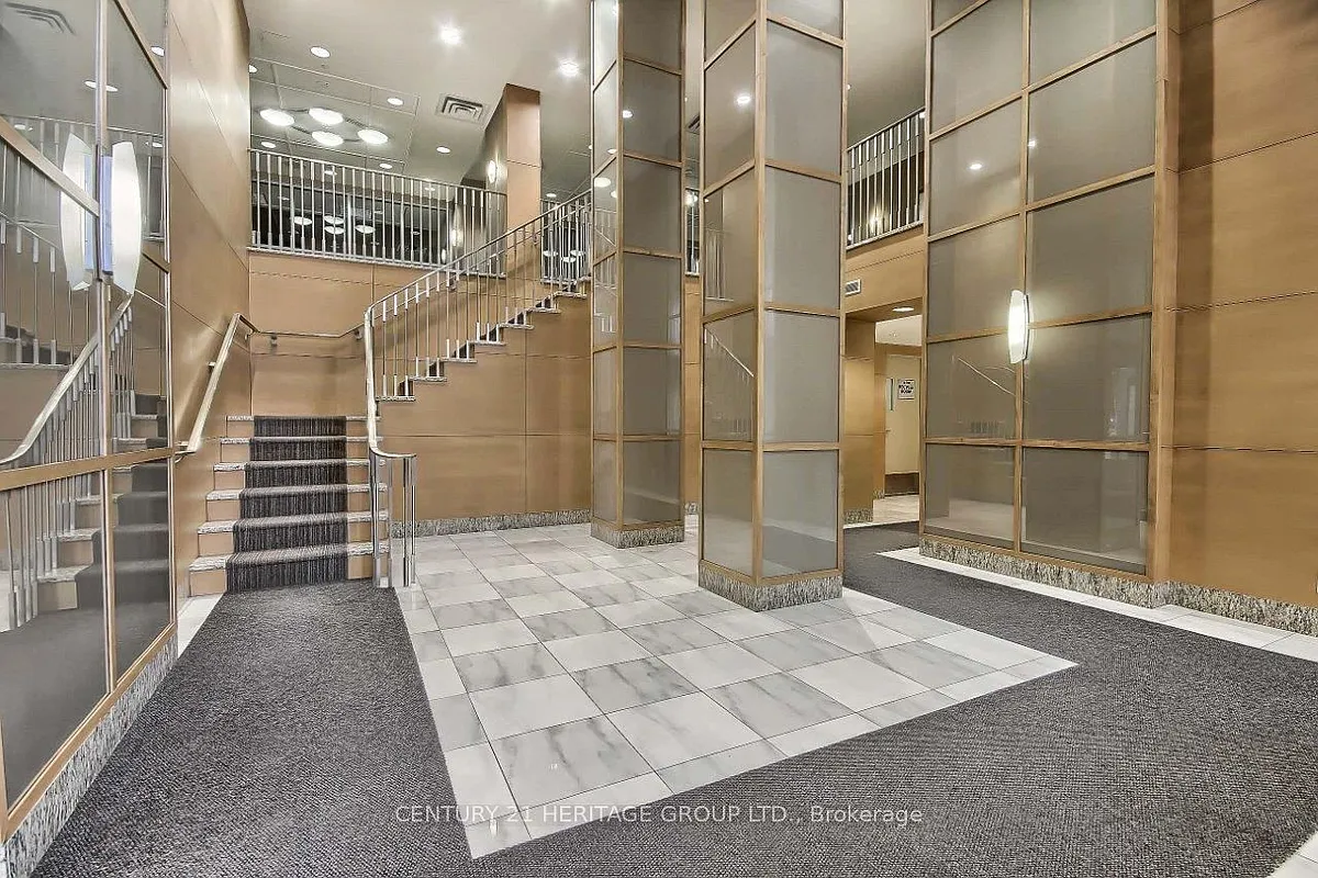 Building Photo - 4978 Yonge St #1211