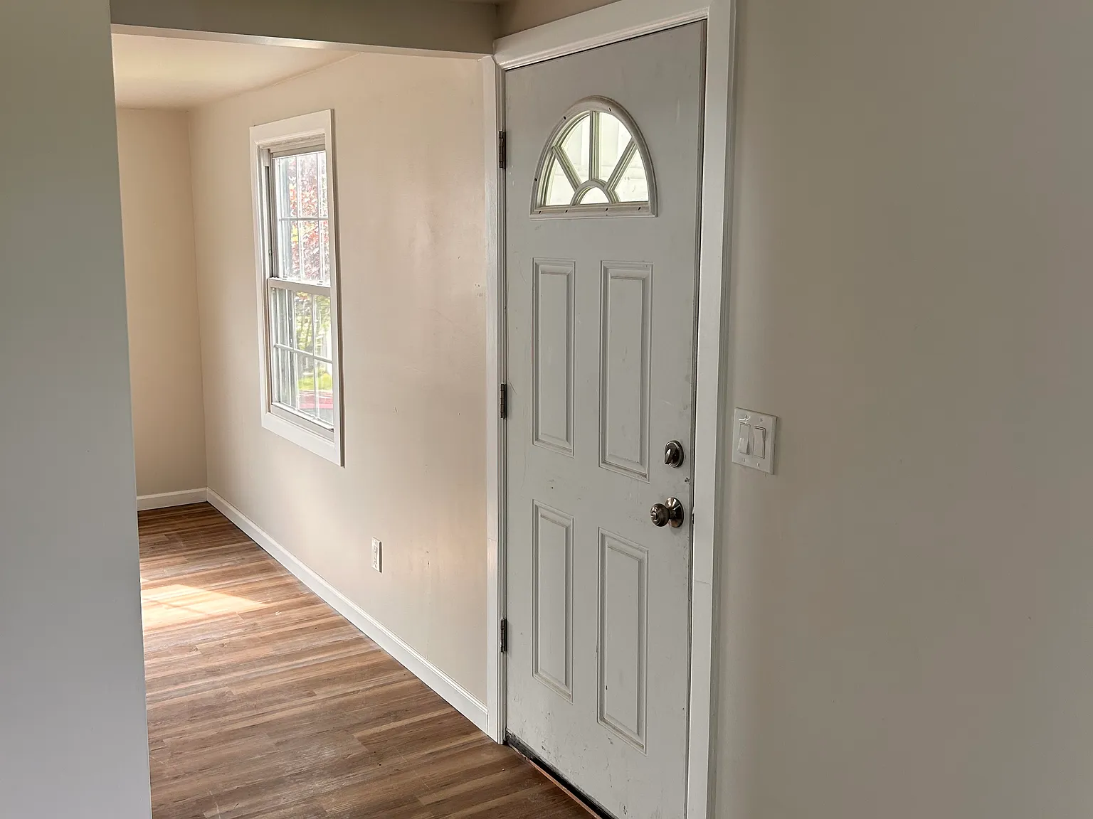 4 bed, 1026 sqft, $1,800 — Photo 2