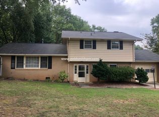 401 Wembley Rd, Greenville, SC 29607