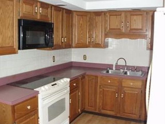 5th image of 3274 Maple Shade Dr