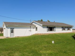 6398 S Leaton Rd, Shepherd, MI 48883