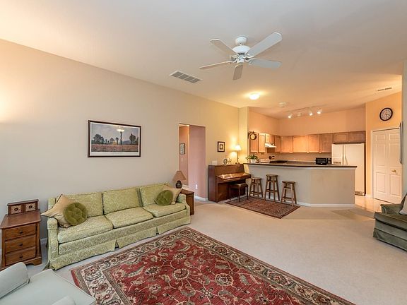 4th image of 2714 S Knightsbridge Cir